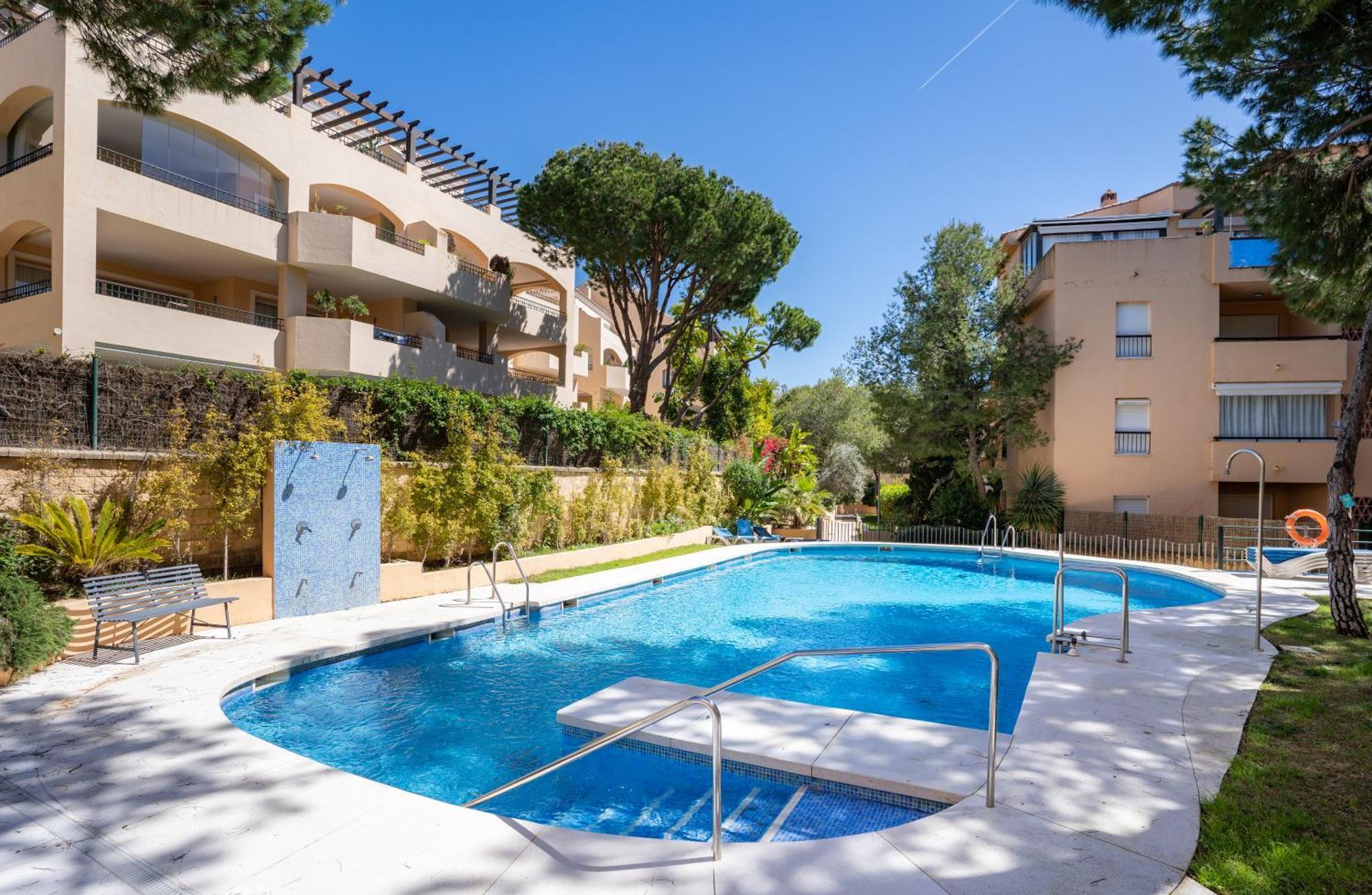Limones De Genova ,150 M Playa Elviria * Marbella