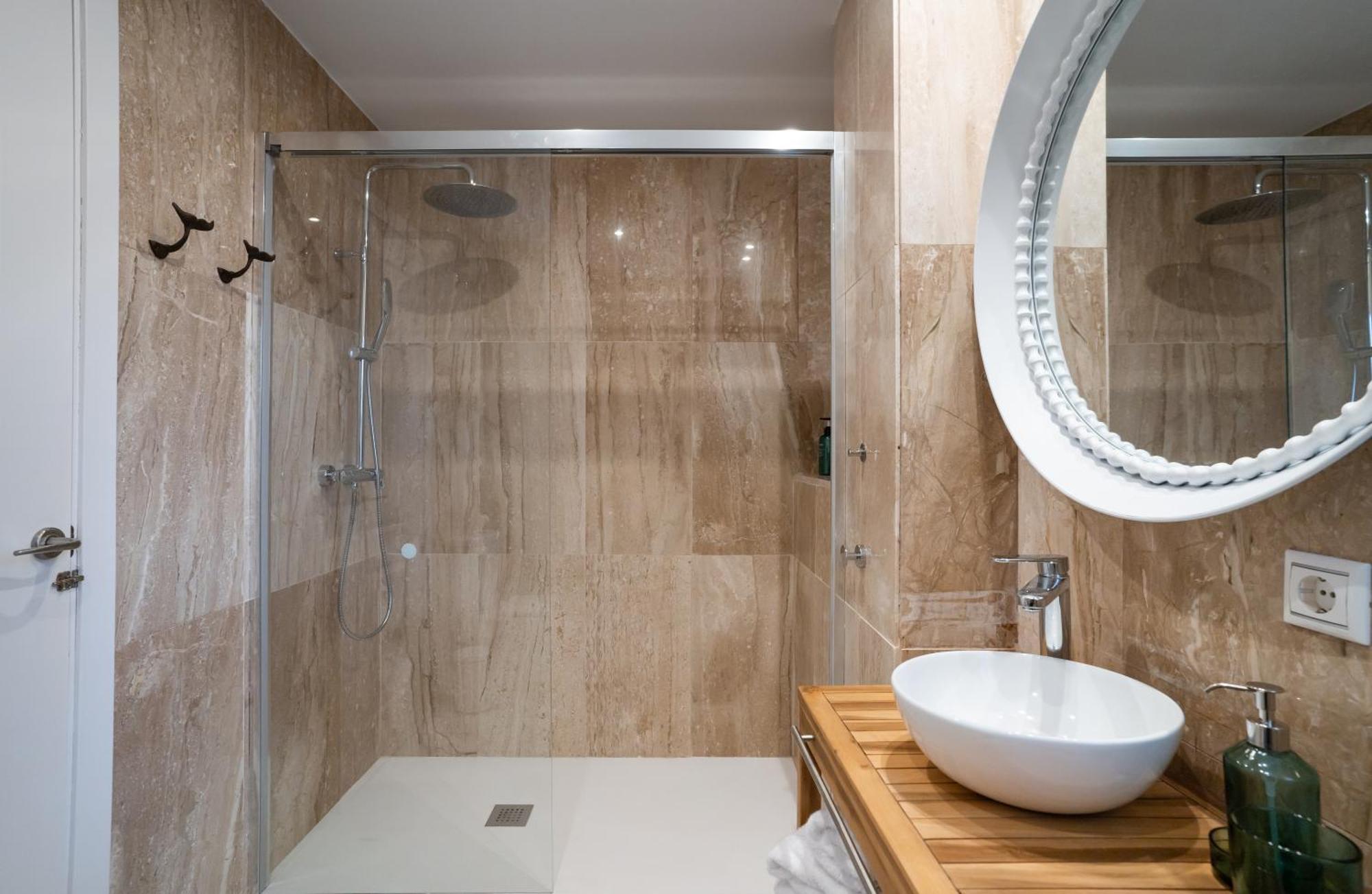 Limones De Genova ,150 M Playa Elviria Apartamento Marbella
