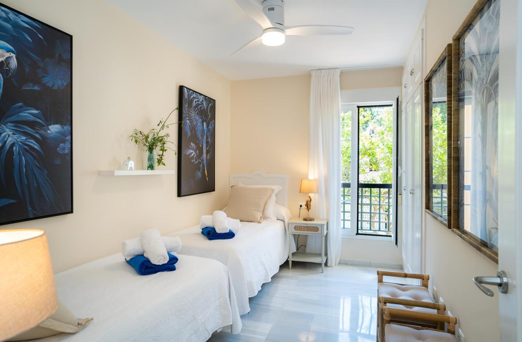 Apartamento Limones De Genova ,150 M Playa Elviria Marbella
