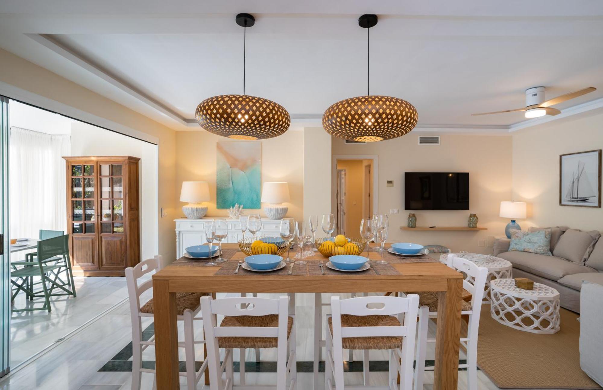 Limones De Genova ,150 M Playa Elviria * Marbella