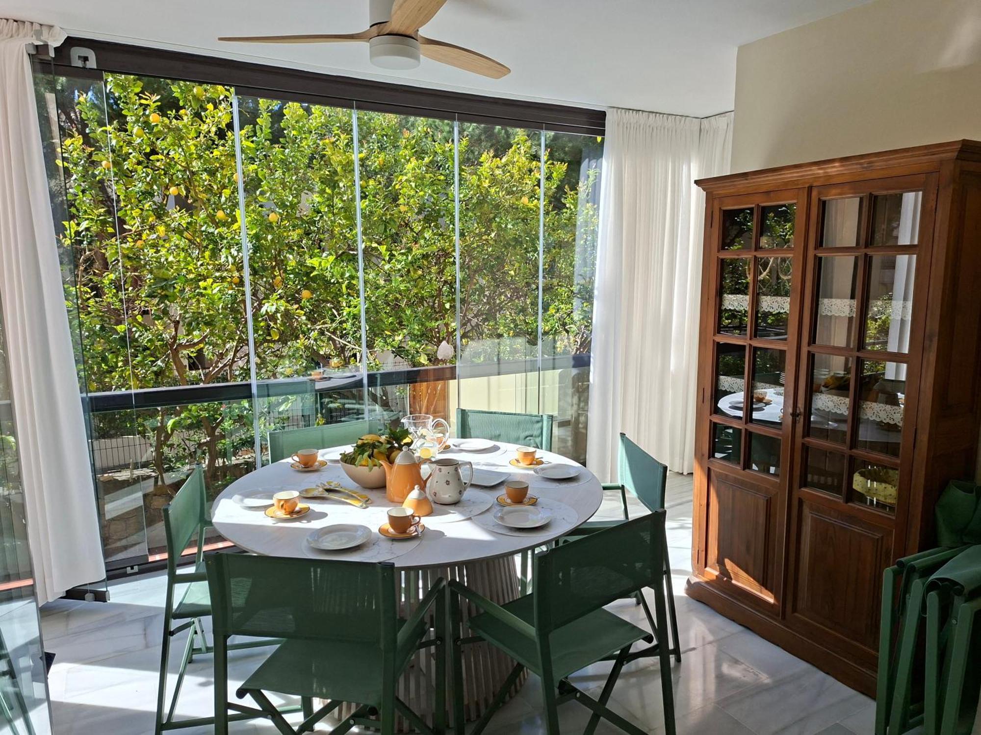 Apartamento Limones De Genova ,150 M Playa Elviria Marbella